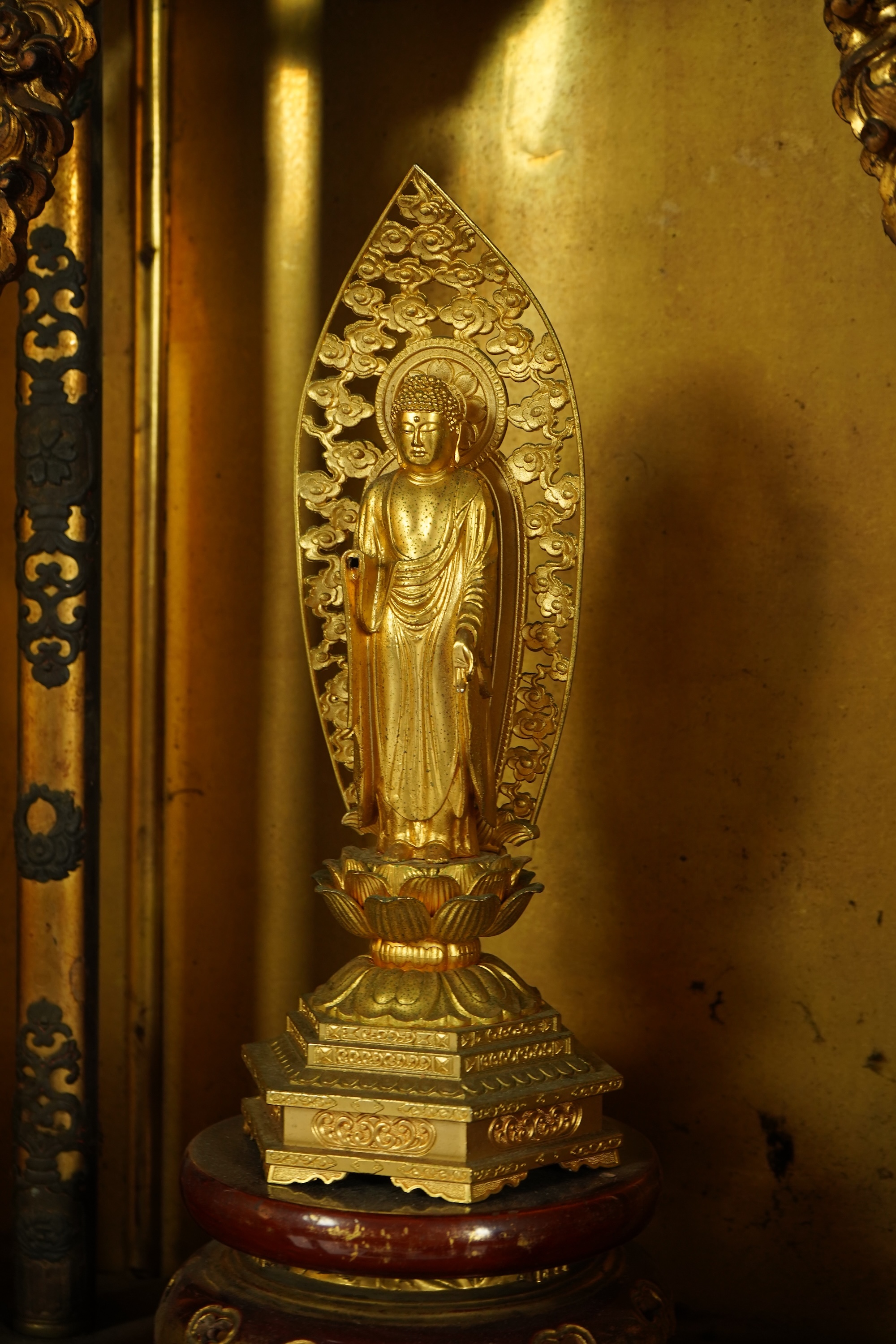 A Japanese lacquer Butsudan shrine cabinet, Meiji-Taisho period